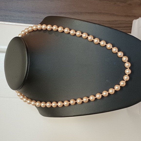 Monet Jewelry - Vintage Monet faux pearl necklace